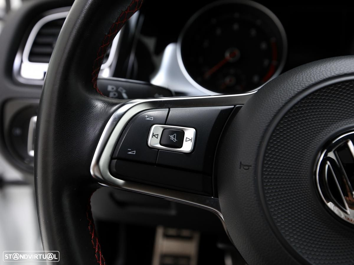 VW Golf 2.0 TSi GTi Performance - 19