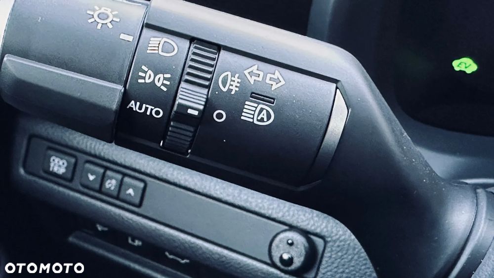 Lexus LBX 1.5 Hybrid Emotion - 17