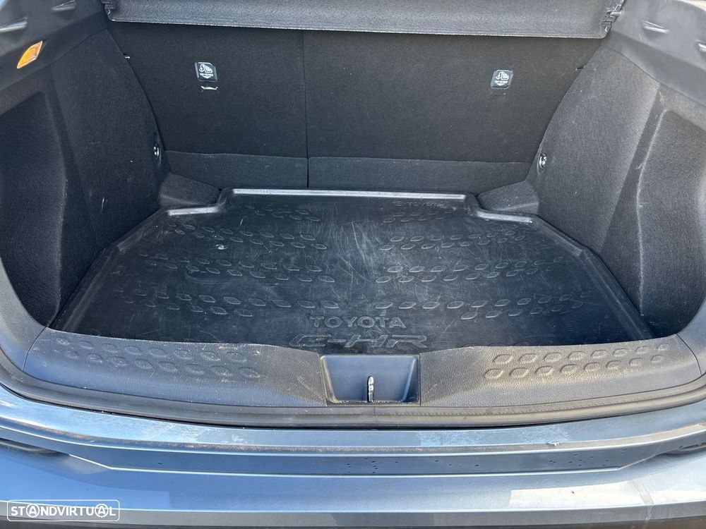 Toyota C-HR - 11