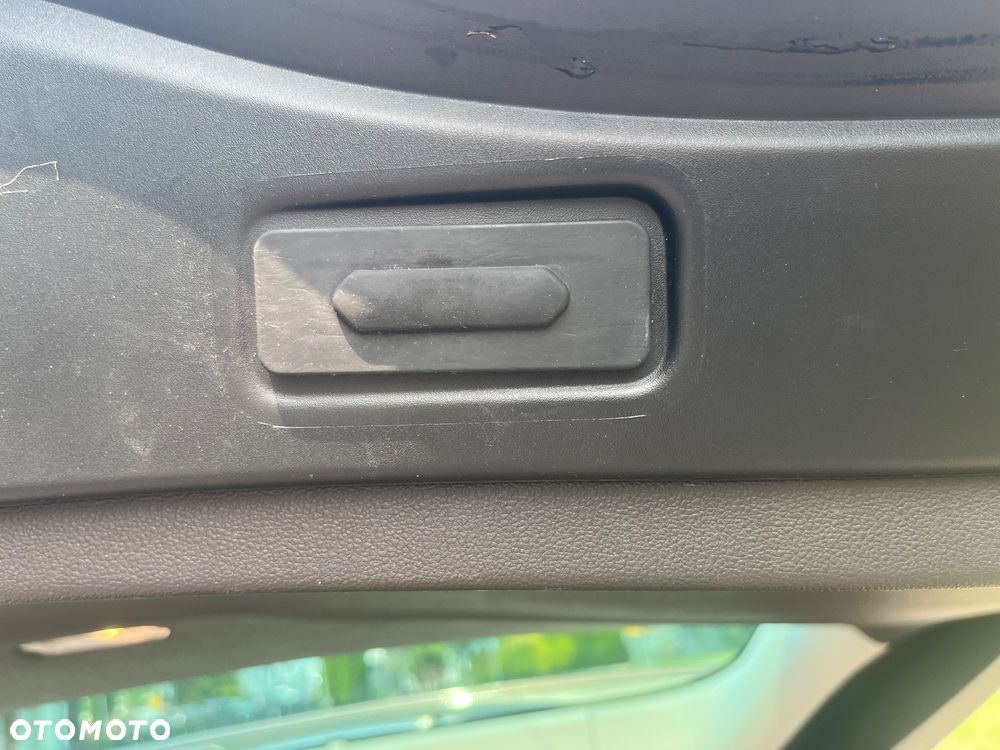 Renault Espace 1.6 dCi Energy Initiale Paris EDC 7os - 25