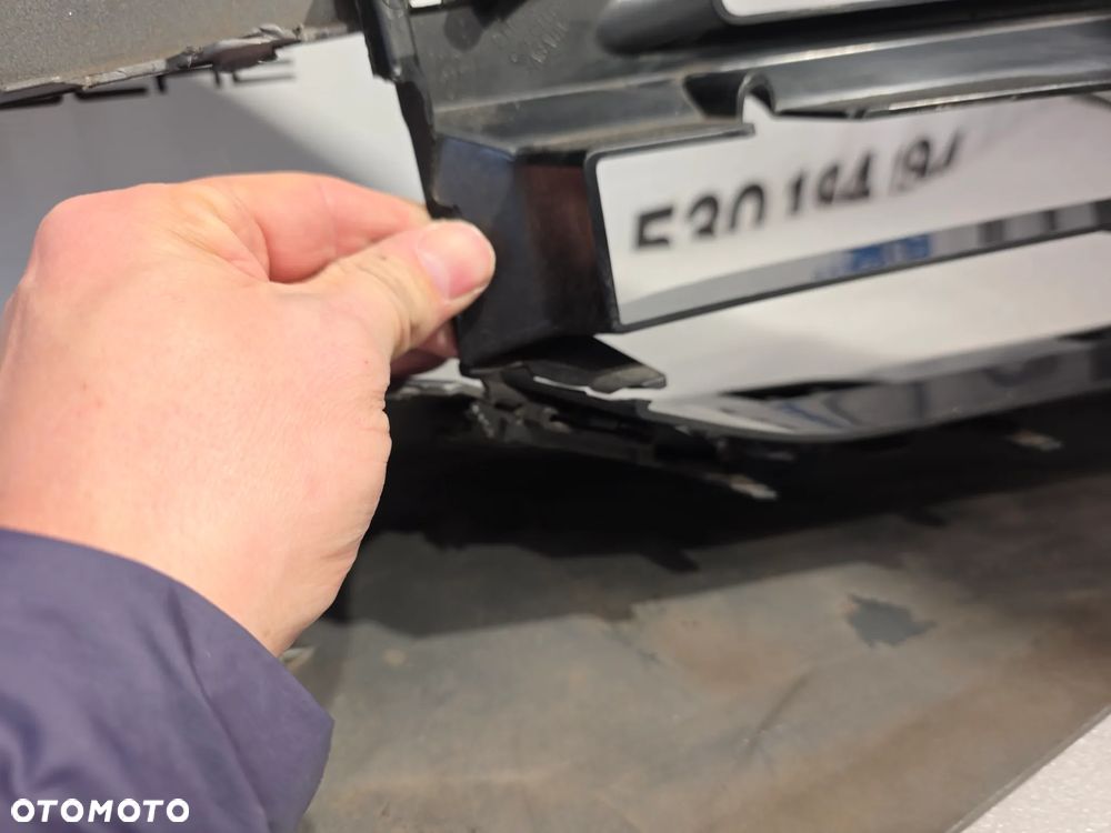 BMW F40 19- ZDERZAK PRZEDNI PRZÓD NA 4xPDC NR 51117459708 / 7459708 , NR AUKCJI NZ1863 - 39