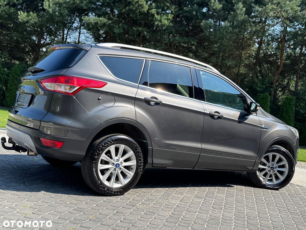 Ford Kuga 2.0 TDCi 2x4 Titanium - 18