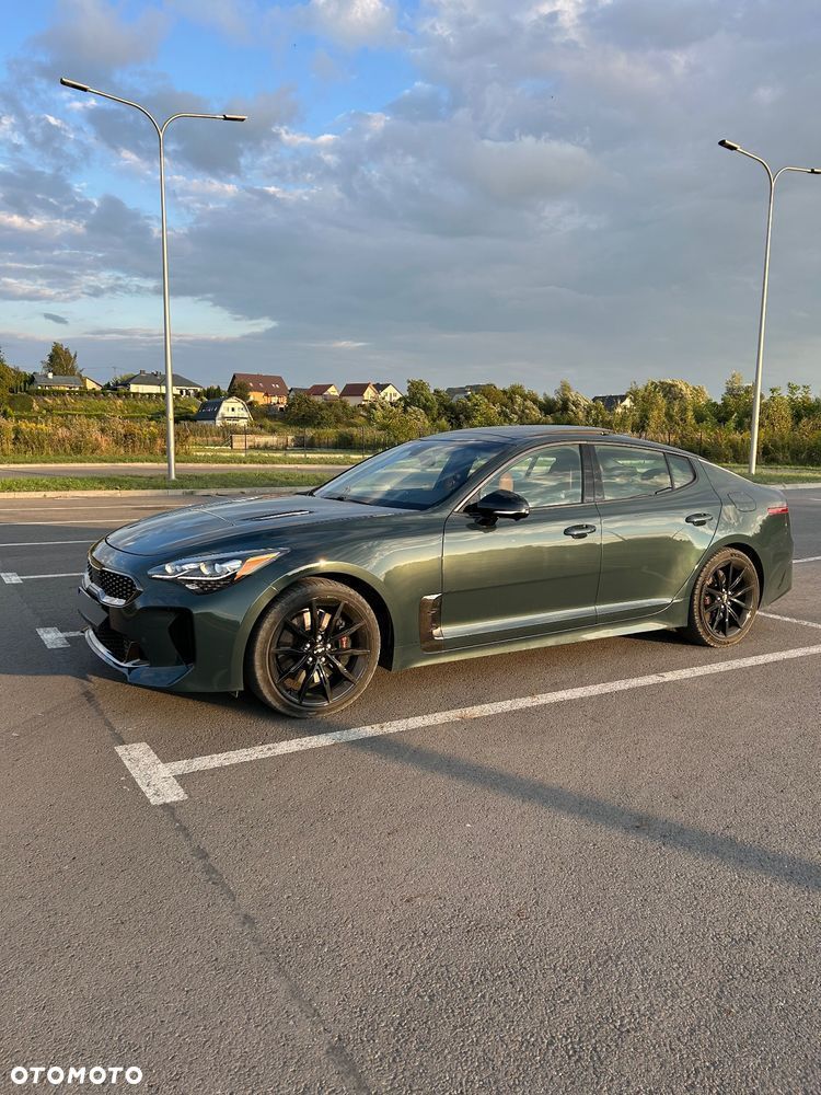 Kia Stinger - 4