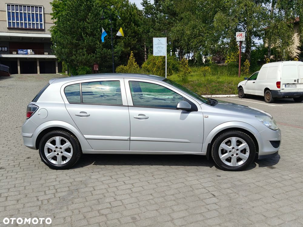 Opel Astra 1.6 Cosmo - 2
