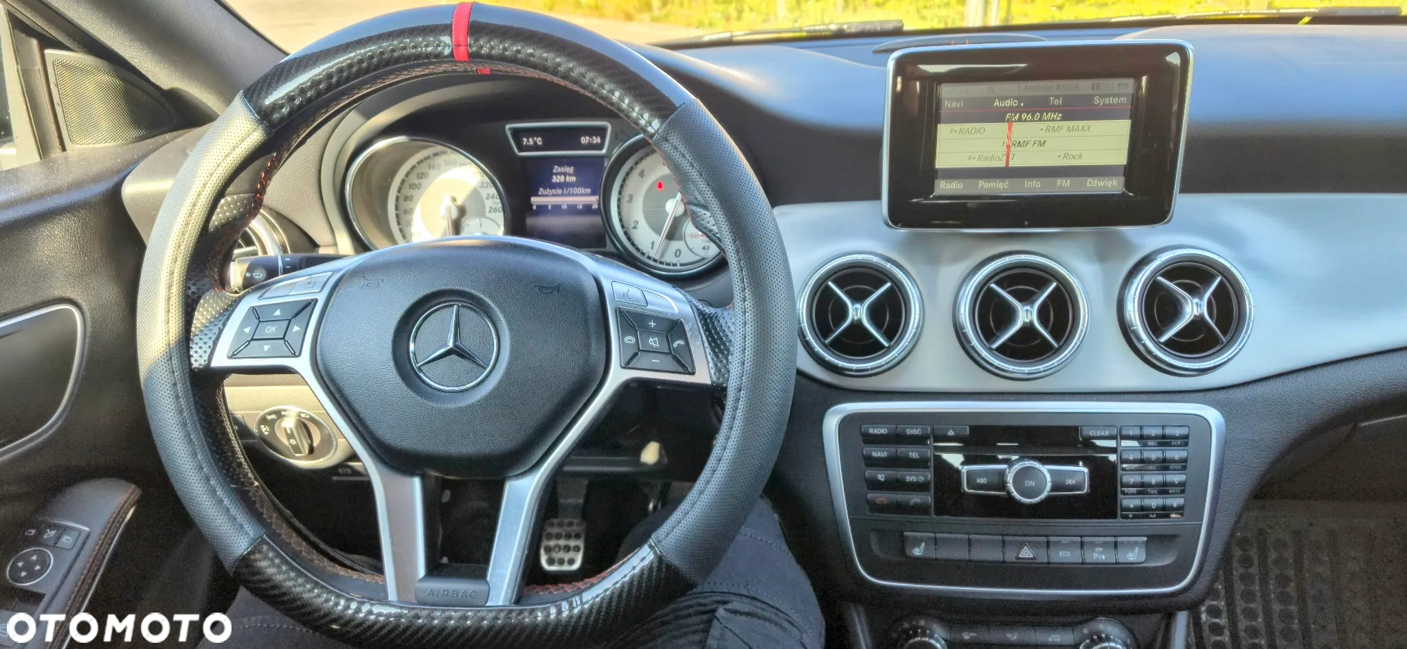 Mercedes-Benz CLA 200 - 9