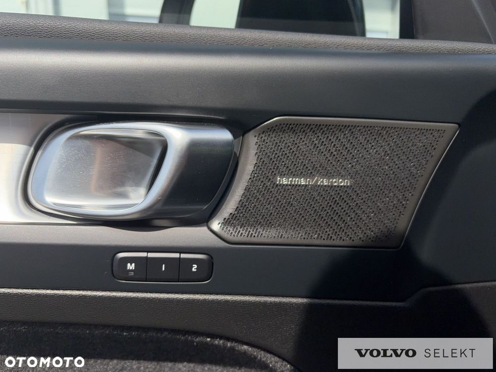 Volvo XC 40 B3 B DKG Plus Dark - 16