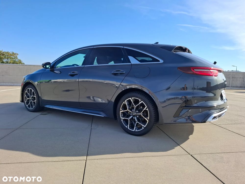 Kia ProCeed 1.5 T-GDI GT Line - 4