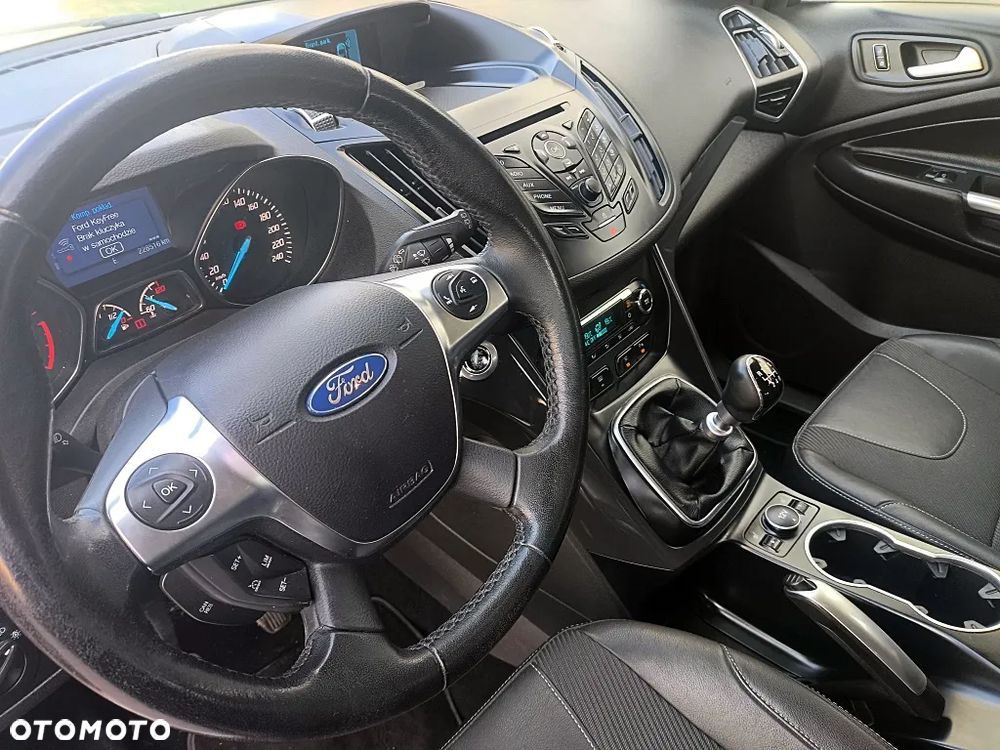Ford Kuga 2.0 TDCi 2x4 Titanium - 33