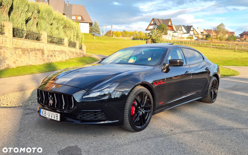 Maserati Quattroporte - 3