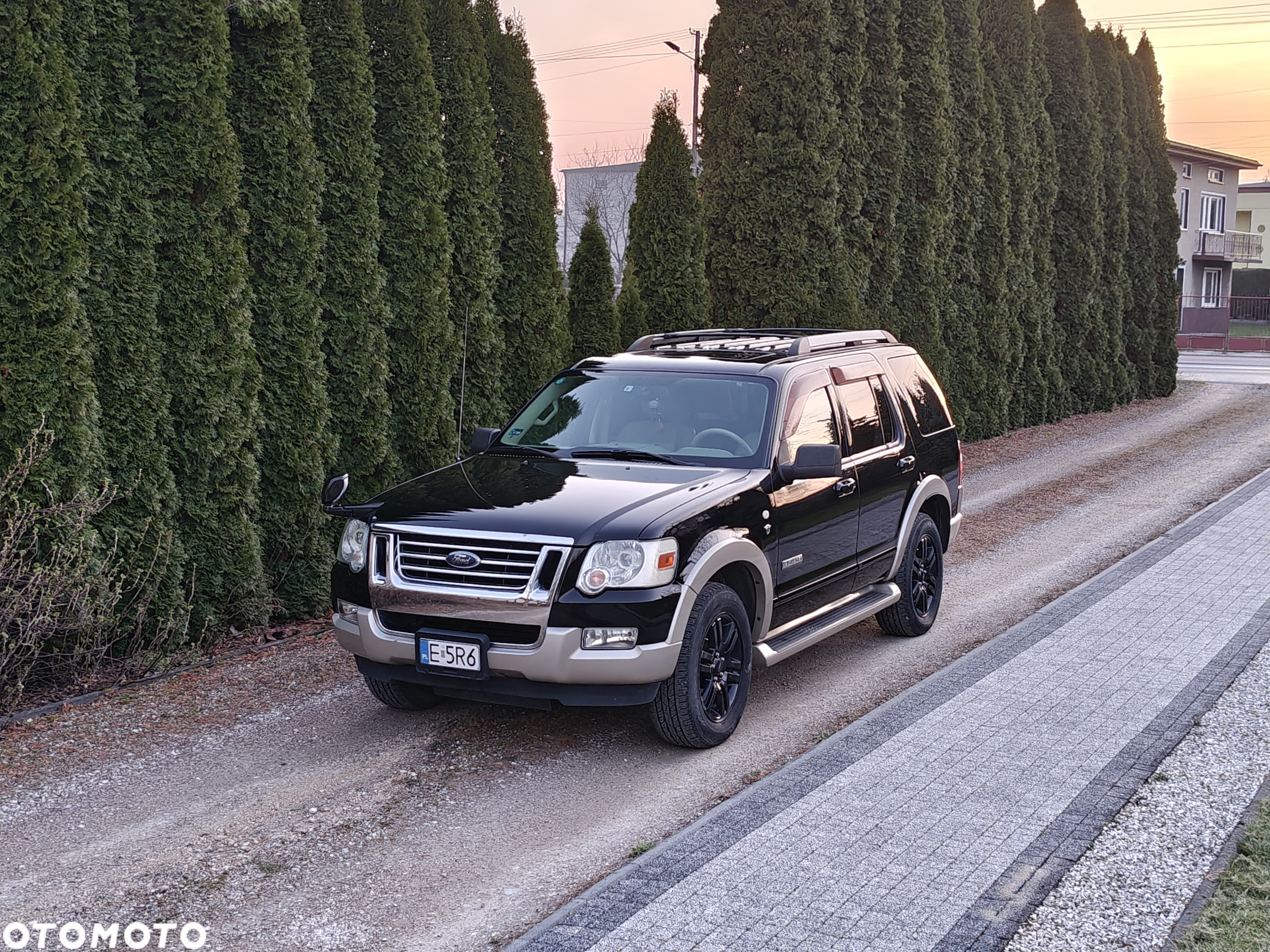 Ford Explorer 4.6 4WD - 2