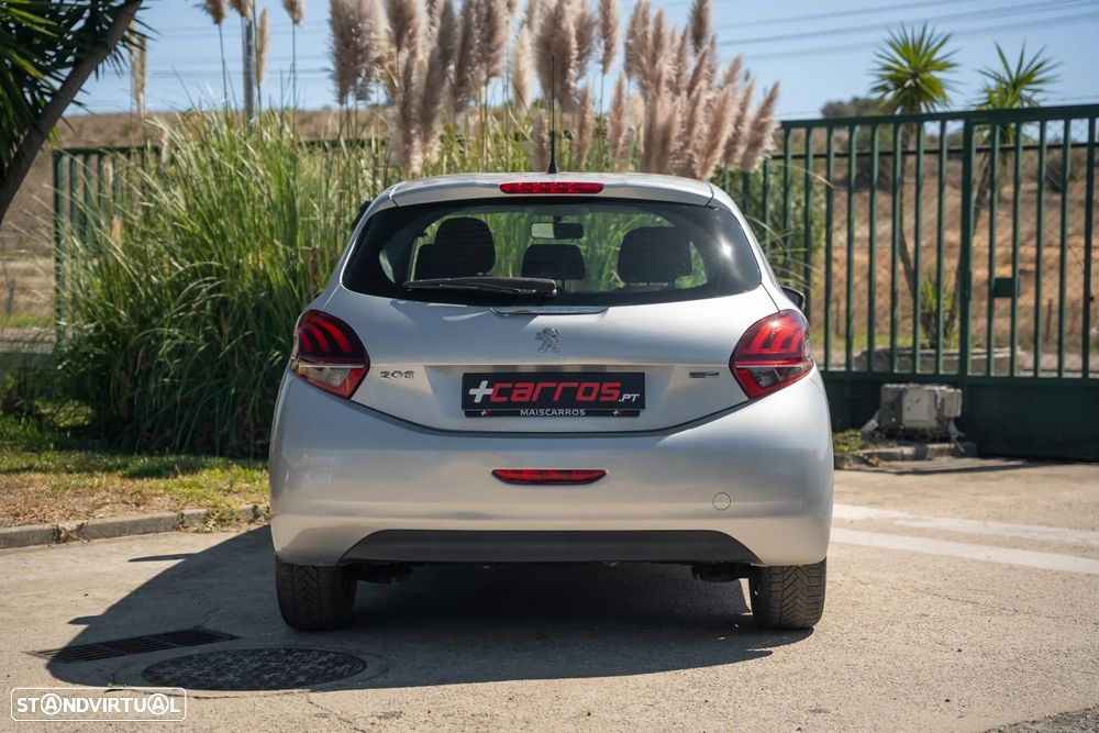 Peugeot 208 1.2 PureTech Signature - 7