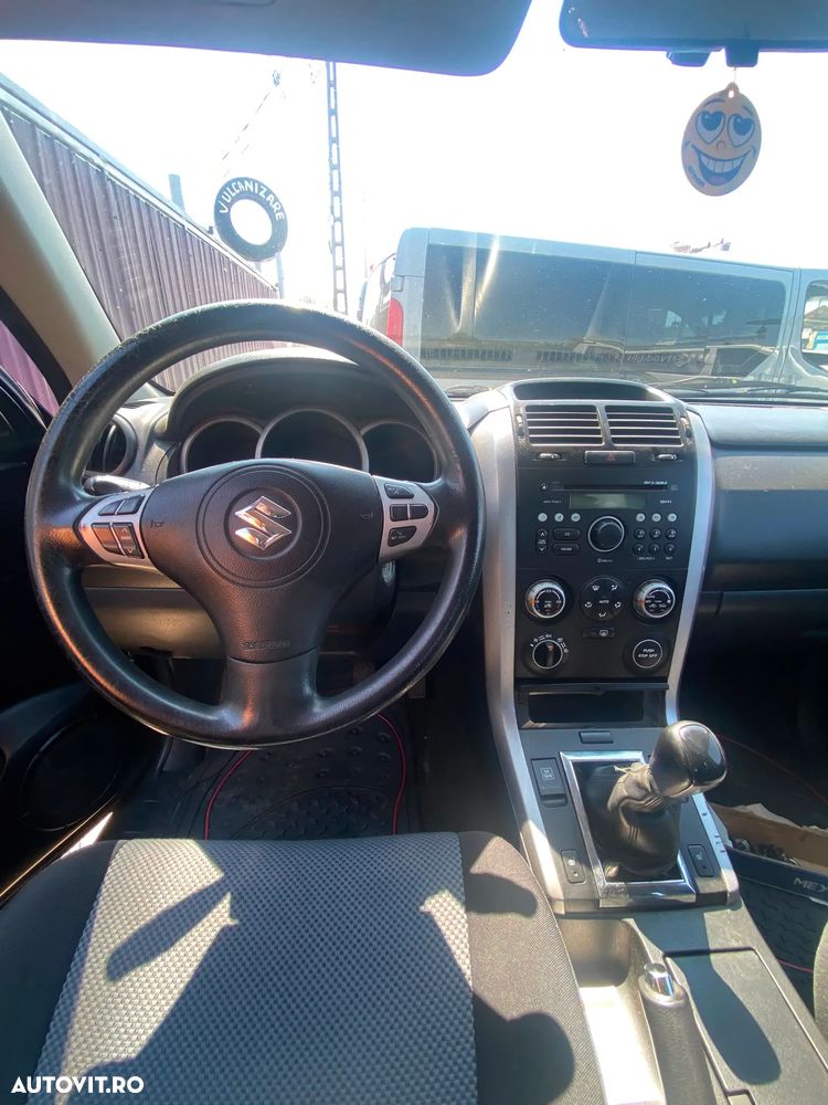 Suzuki Grand Vitara - 5