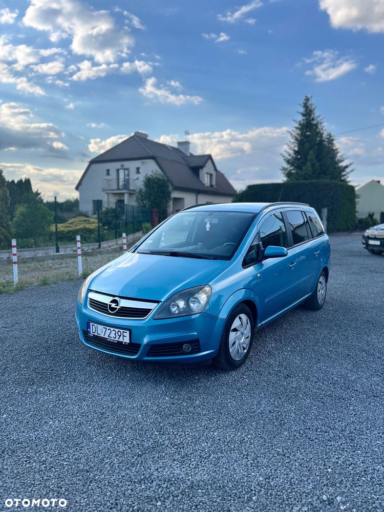 Opel Zafira - 1