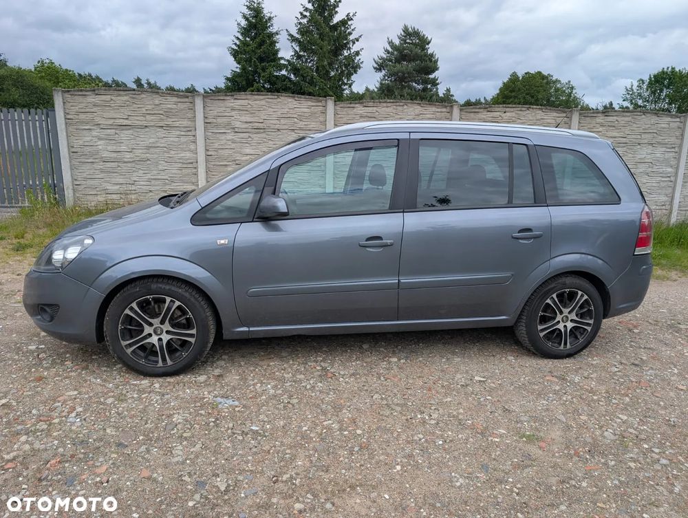 Opel Zafira - 7