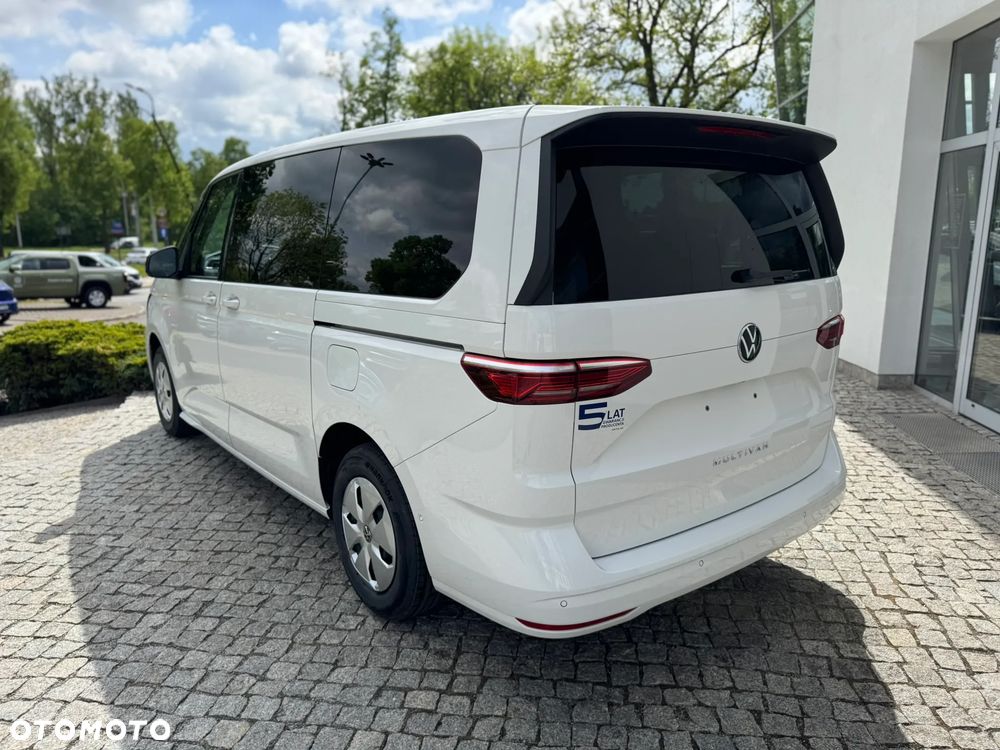 Volkswagen Multivan 2.0 TDI L2 Family DSG - 9