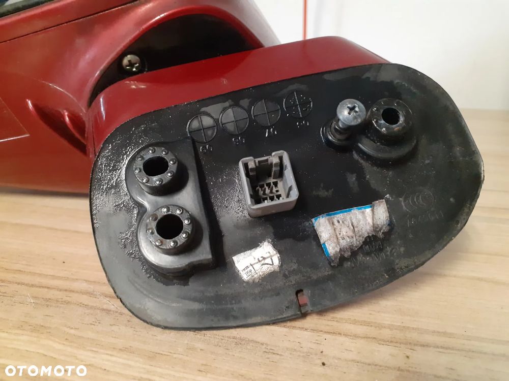 -  LUSTERKO ELEKTRYCZNE LEWE 5 PIN KIA CARENS III 4R GARNET RED PEARL - 4