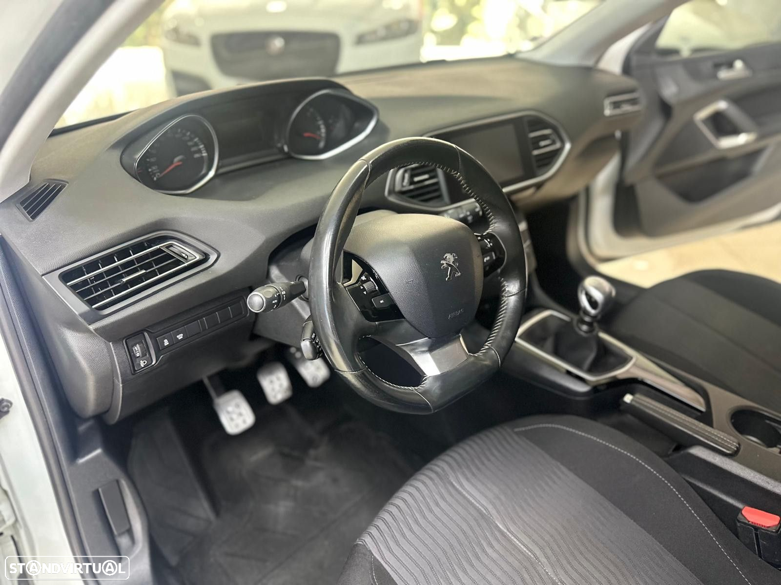 Peugeot 308 1.6 BlueHDi Style - 19