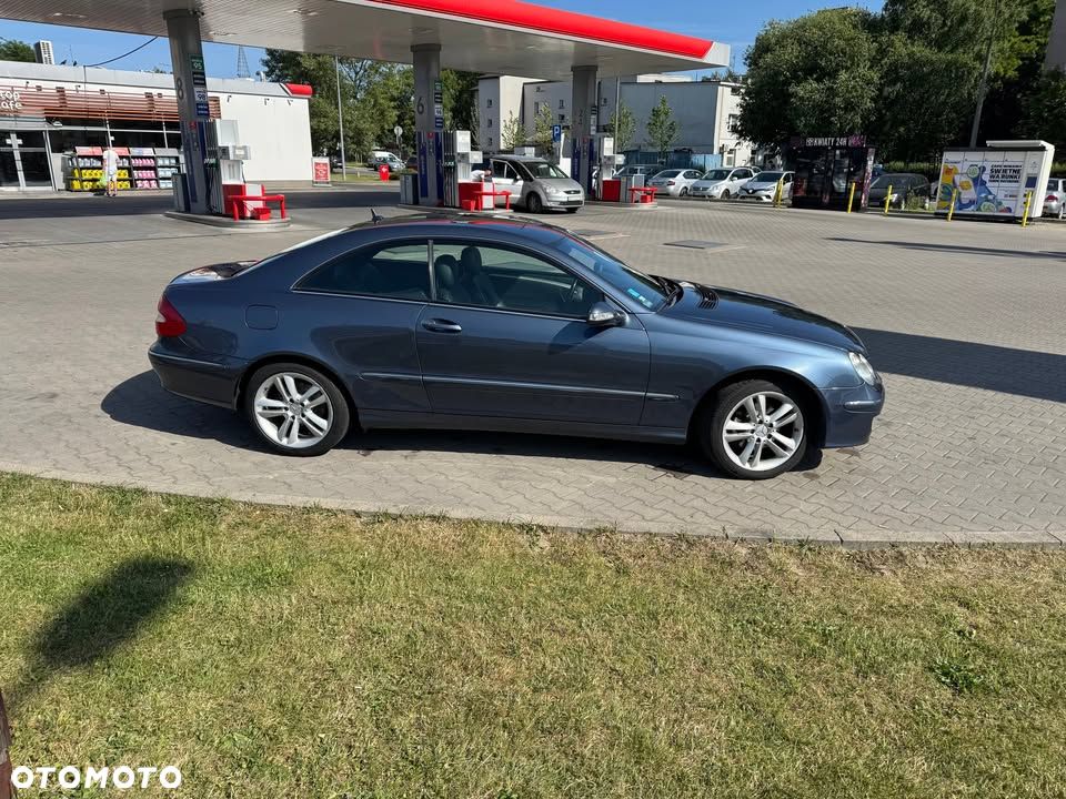 Mercedes-Benz CLK 220 CDI Avantgarde DPF - 3