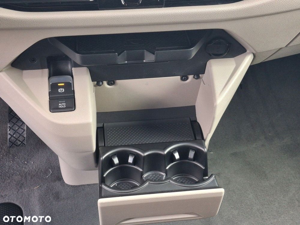 Volkswagen Multivan 2.0 TDI L2 Edition DSG - 26