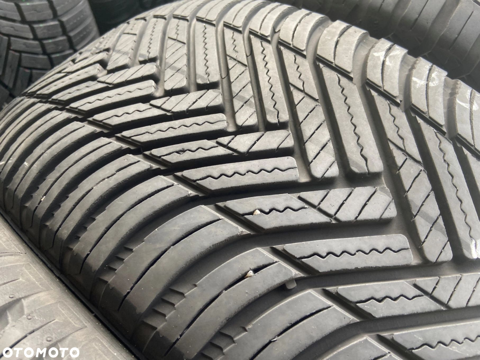 235/55/17 Hankook Kinergy 4S2_6,5mm_2szt_(402)D - 3