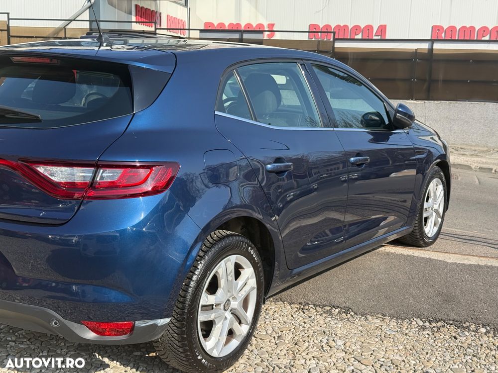 Renault Megane TCE GPF Life - 10