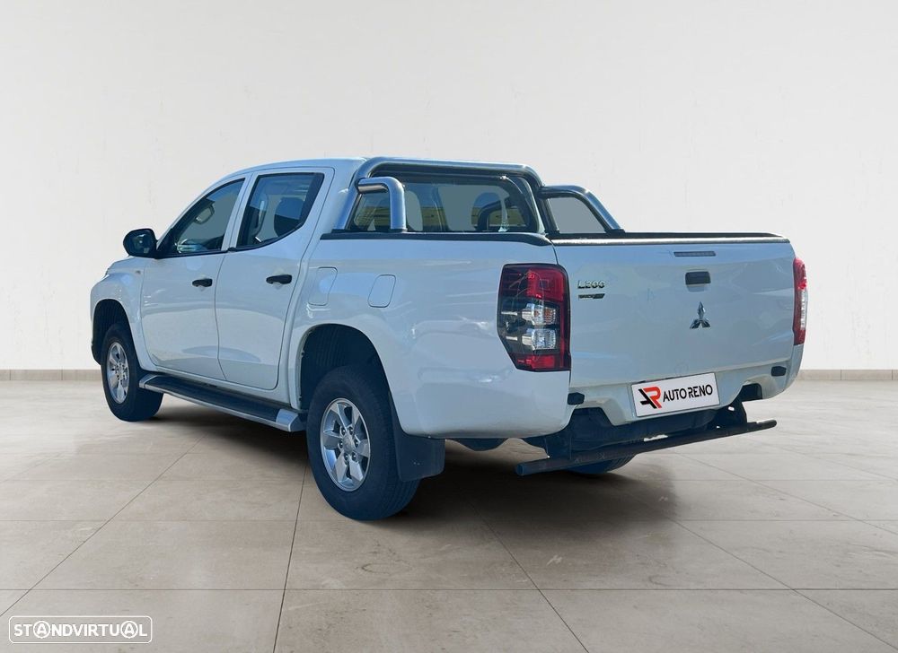 Mitsubishi L200 2.3 DI-D Space Cab Invite 4WD - 4