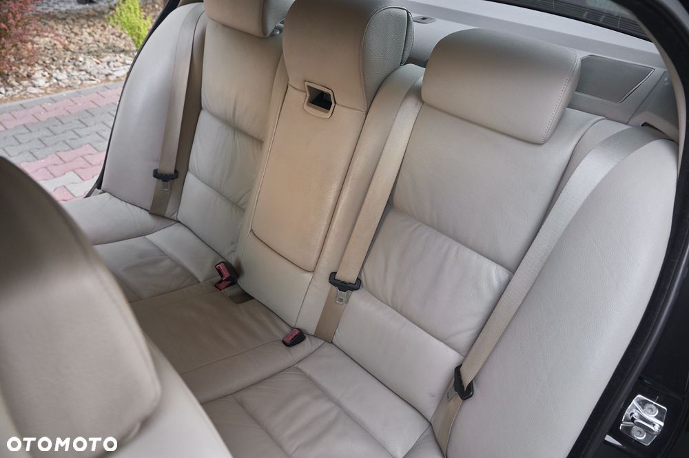 BMW Seria 5 535i xDrive Sport-Aut Modern Line - 29