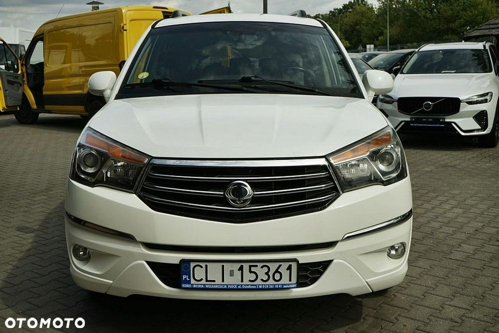 SsangYong/KGM Rodius - 10