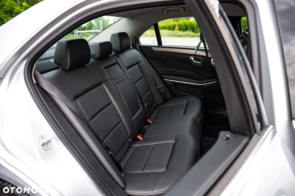 Mercedes-Benz Klasa E 220 BlueTEC 4-Matic Avantgarde - 26