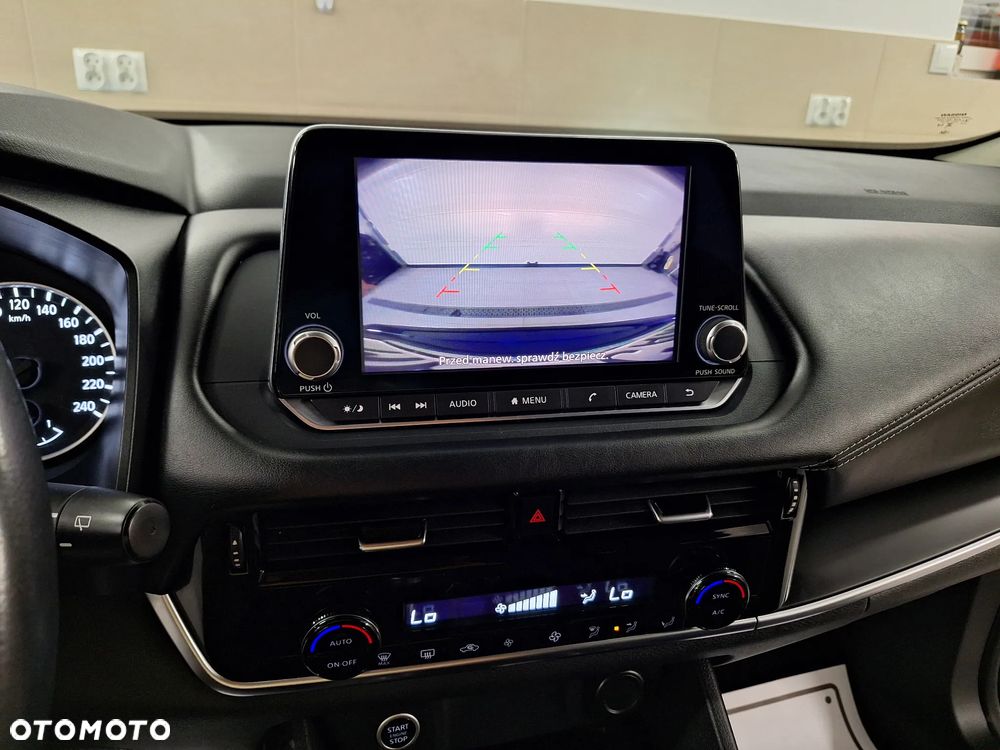 Nissan Qashqai 1.3 DIG-T TEKNA - 33