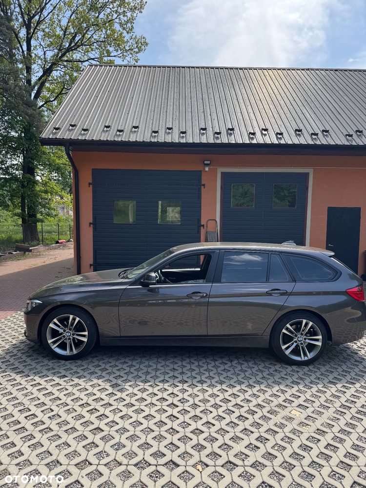 BMW Seria 3 316d - 15