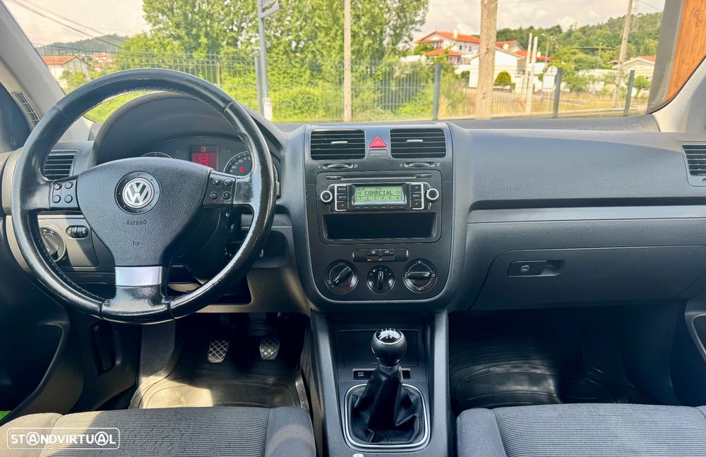 VW Golf 1.9 TDi BlueM. Trend. AC - 11