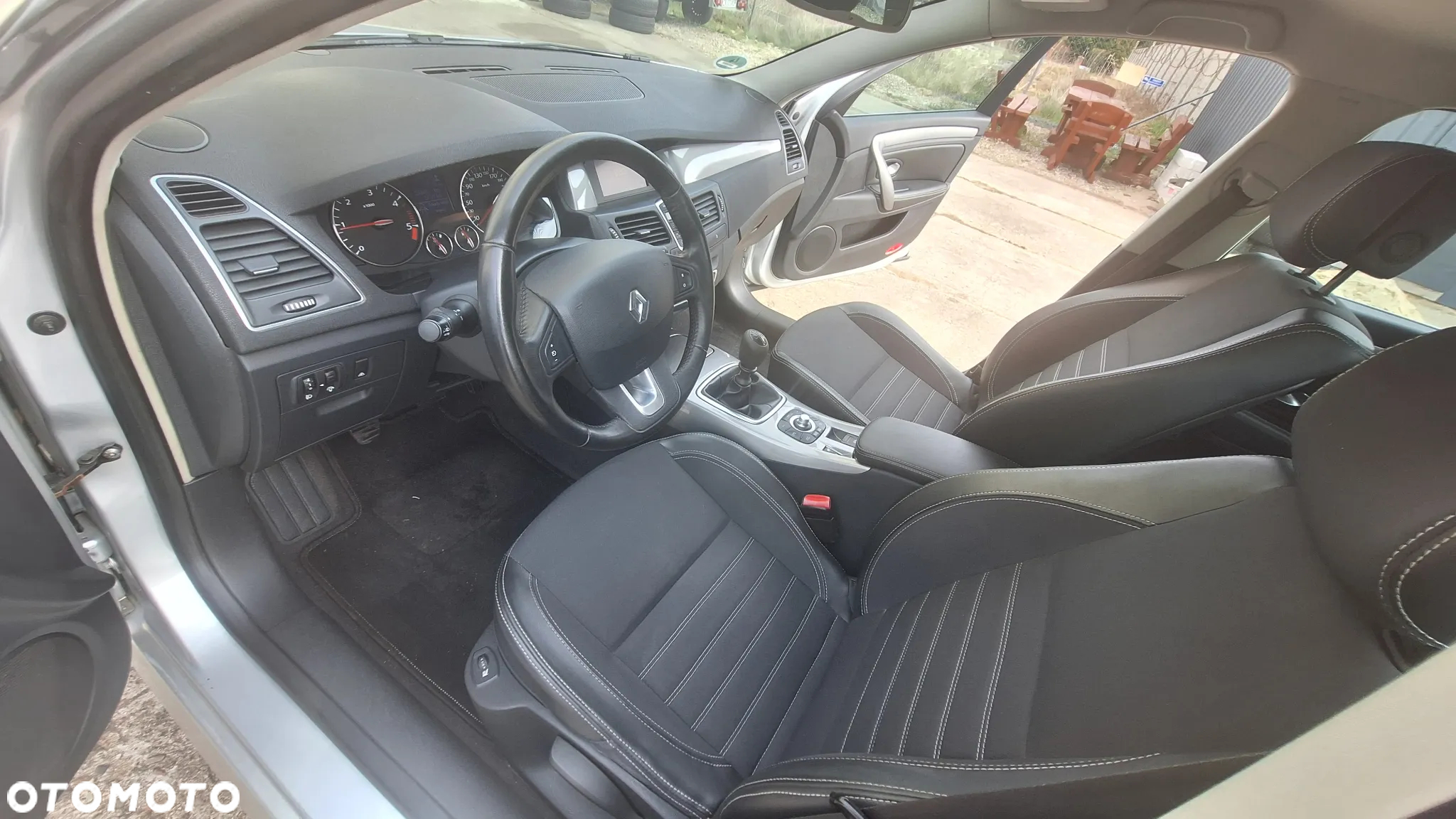 Renault Laguna 1.5 dCi Exception - 12