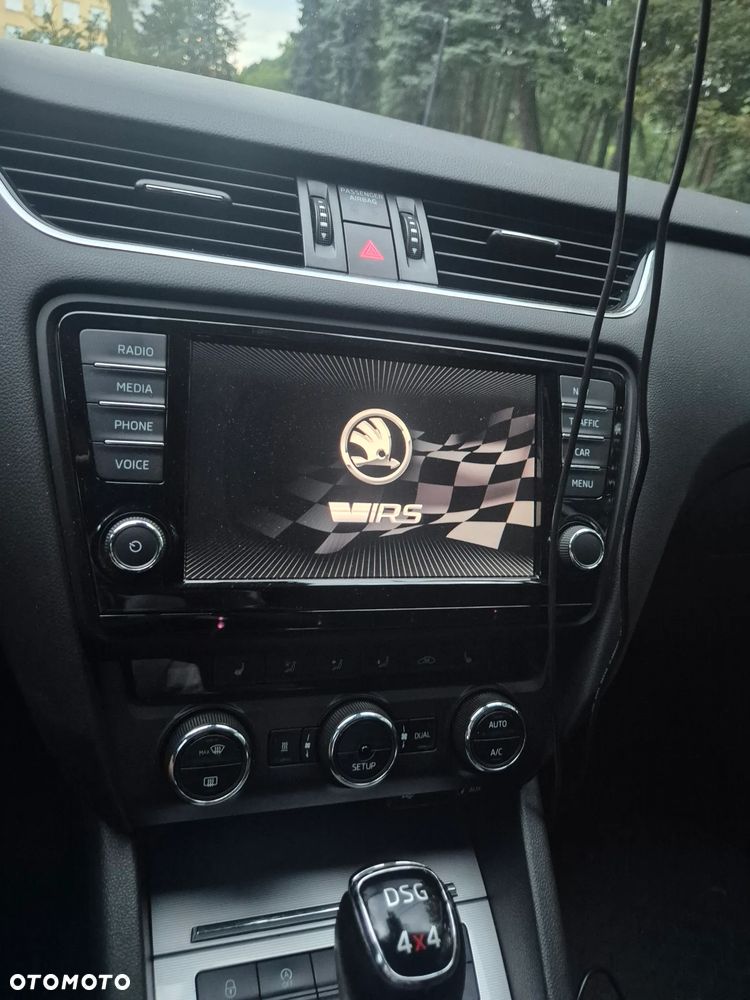 Skoda Octavia 1.8 TSI 4x4 Elegance DSG - 10