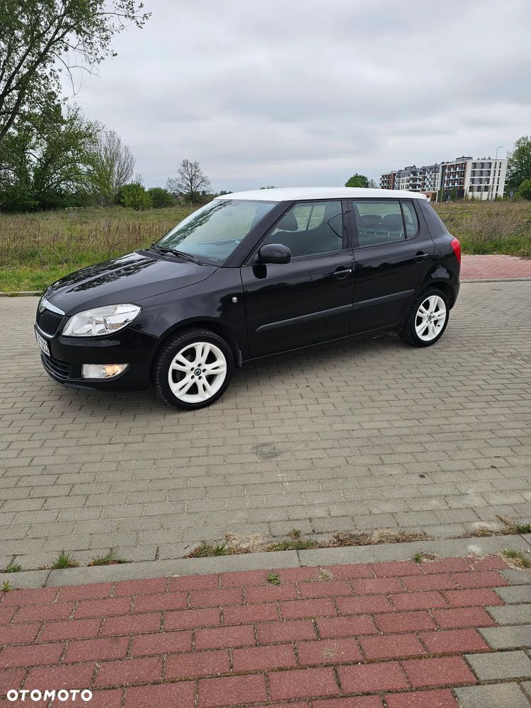 Skoda Fabia 1.2 HTP Cool Colour Edition - 2