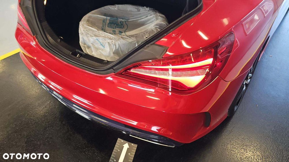 Mercedes-Benz CLA 250 4-Matic AMG Line - 8