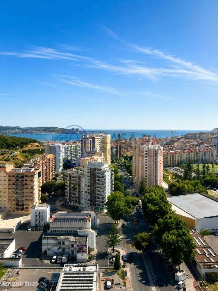 Penthouse T3 Exclusiva | Último Piso | Vista Panorâmica Permanente sob - Grande imagem: 2/38