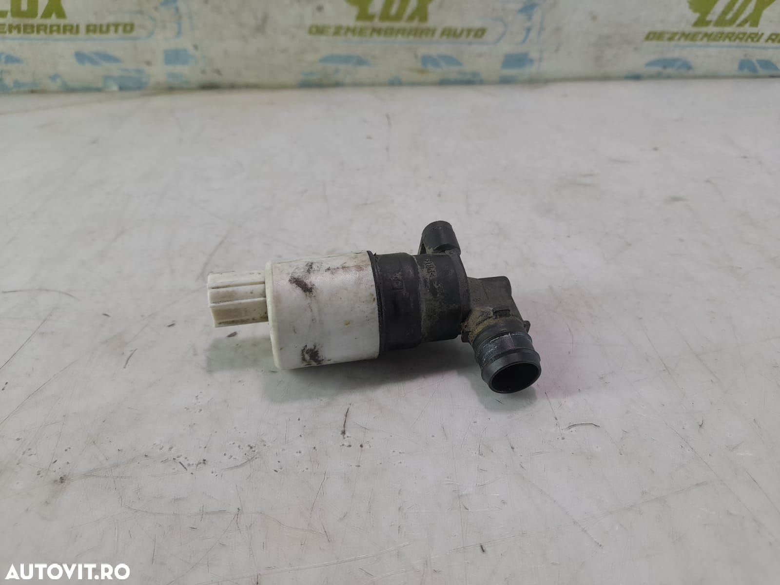 Pompa spalator parbriz AV61-17K624-AA Jaguar XE X760 [2014 - 2020] 2. - 3