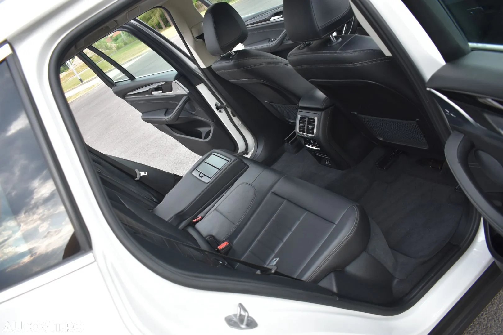 BMW X3 xDrive20d AT xLine - 8