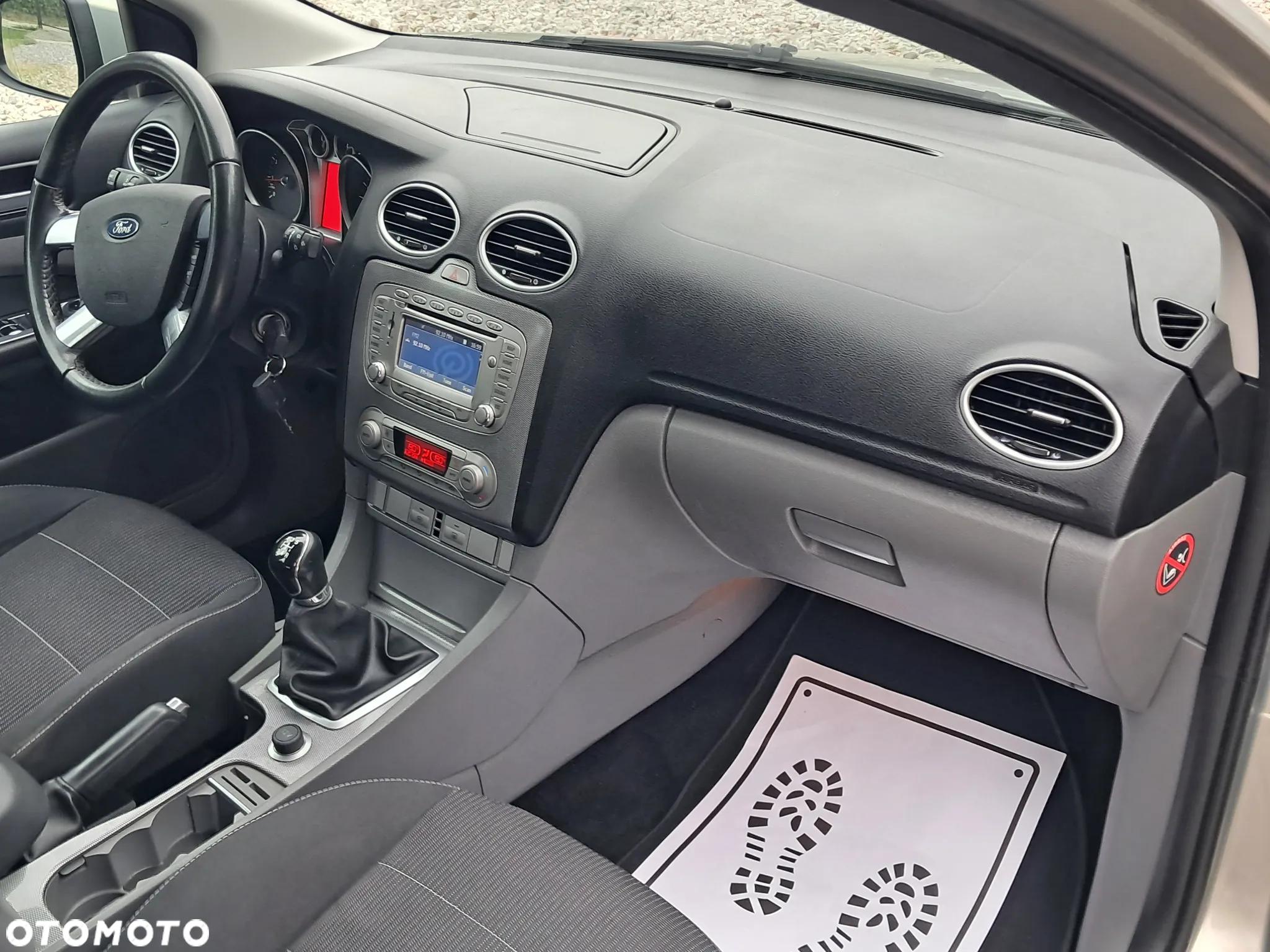 Ford Focus 2.0 16V Titanium - 20
