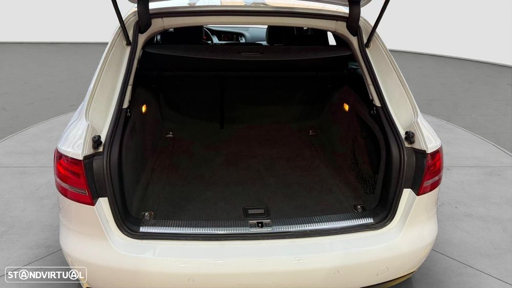 Audi A4 Avant 2.0 TDI Advance - 13