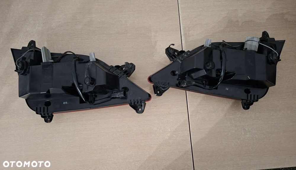 Komplet lamp tylnich HYUNDAI SANTA-FE (2020) - 2