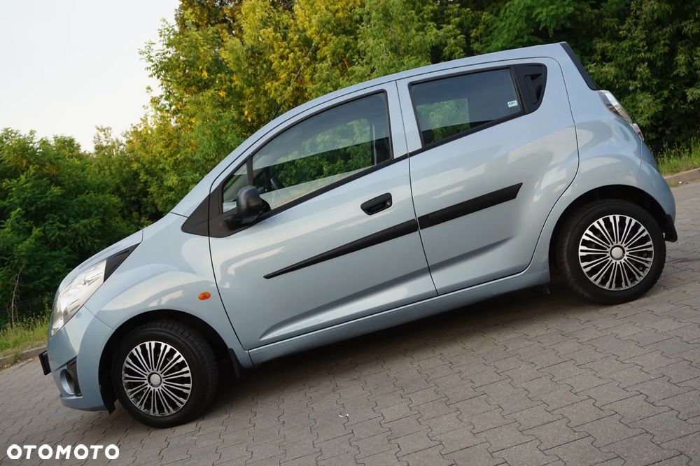 Chevrolet Spark - 2