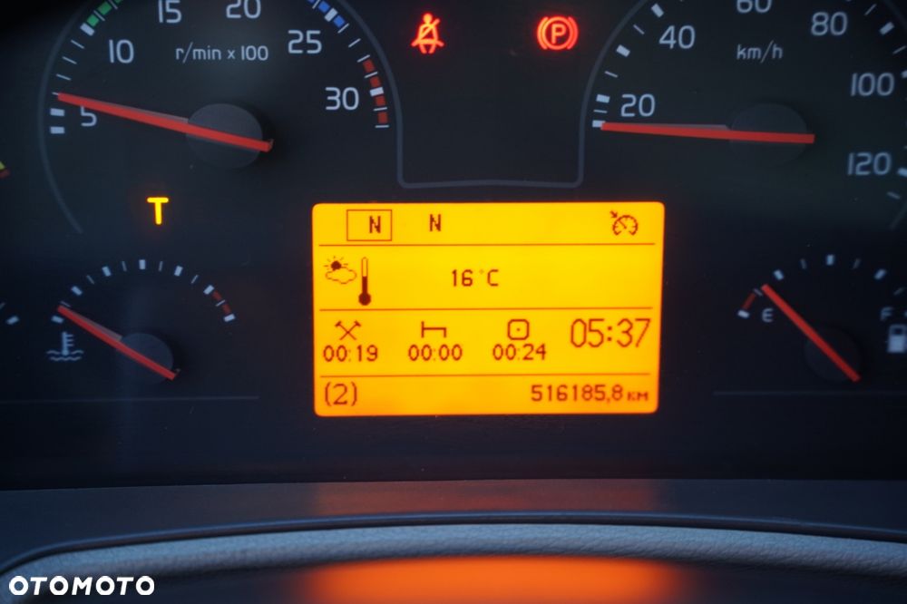 Volvo FL 250 / KONTENER 7,8 M / 4x2 / I-SHIFT / WINDA / EURO 6 - 40