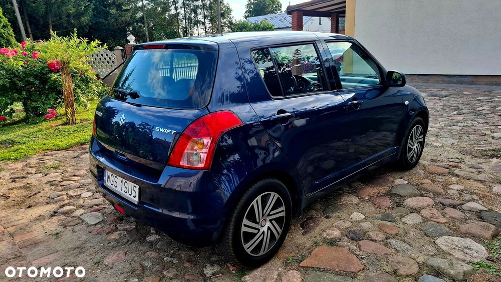 Suzuki Swift 1.3 Club - 6