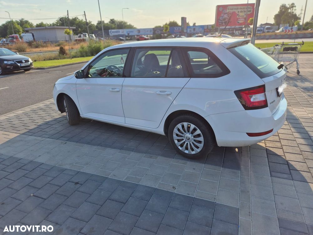 Skoda Fabia 1.0 TSI Ambition - 4