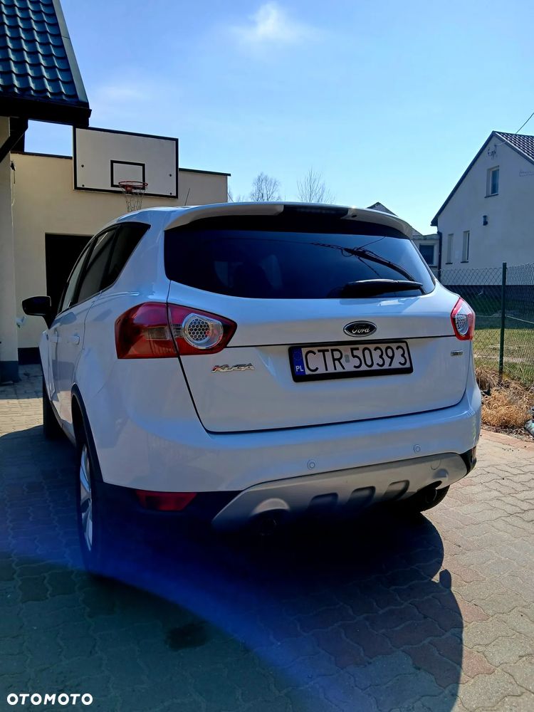 Ford Kuga - 12