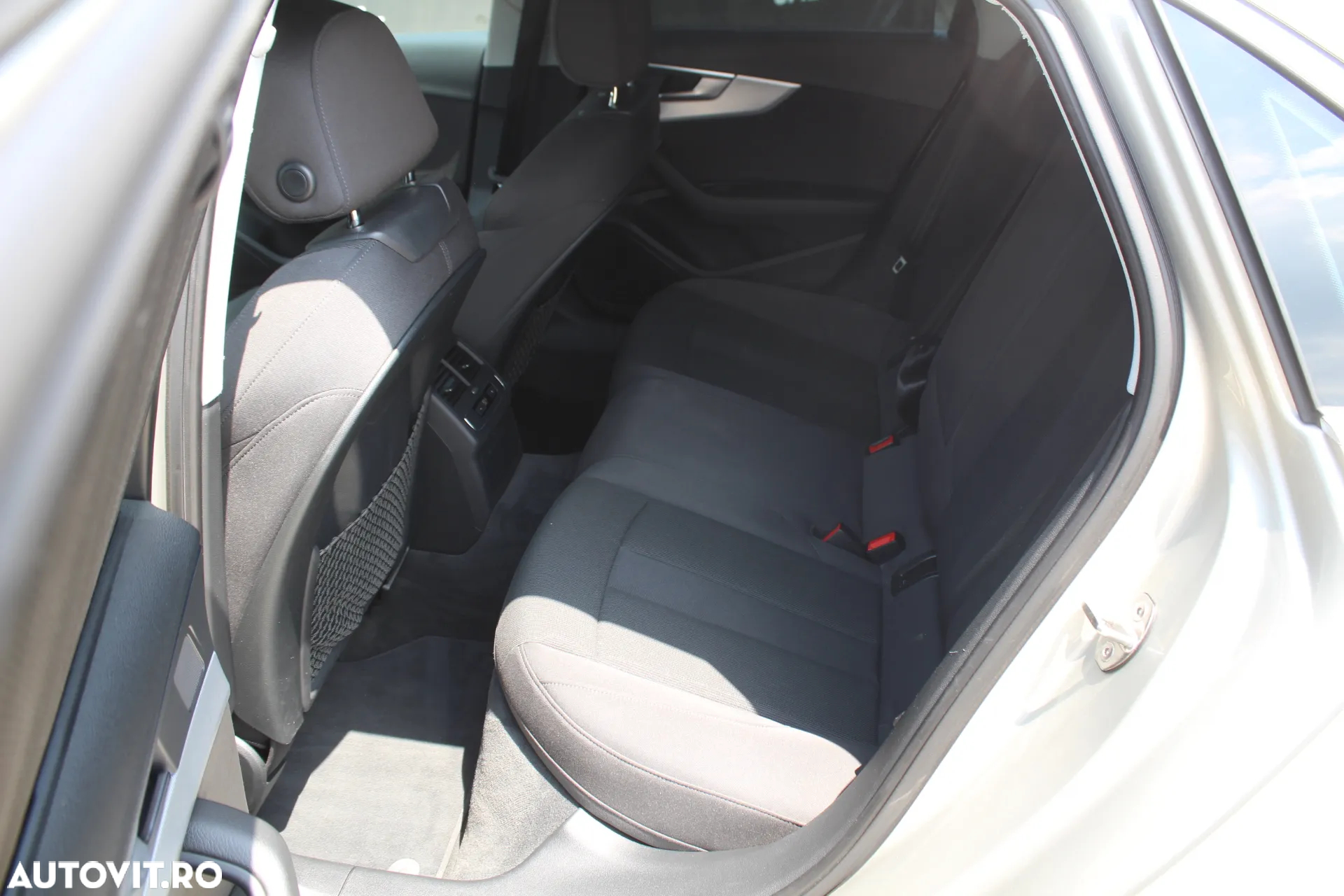 Audi A4 2.0 TDI S tronic - 17