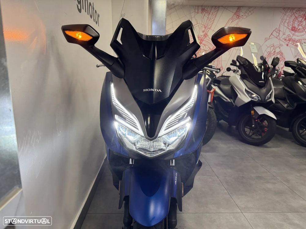 Honda Forza 350 - 4
