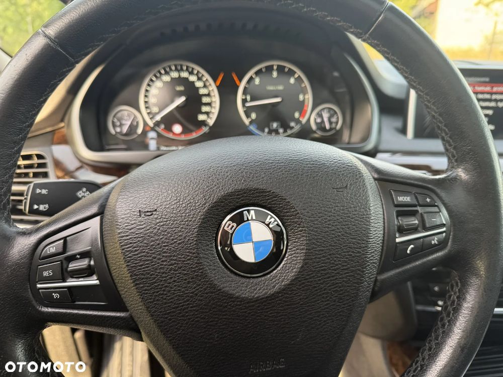 BMW X5 xDrive40d Sport-Aut - 13